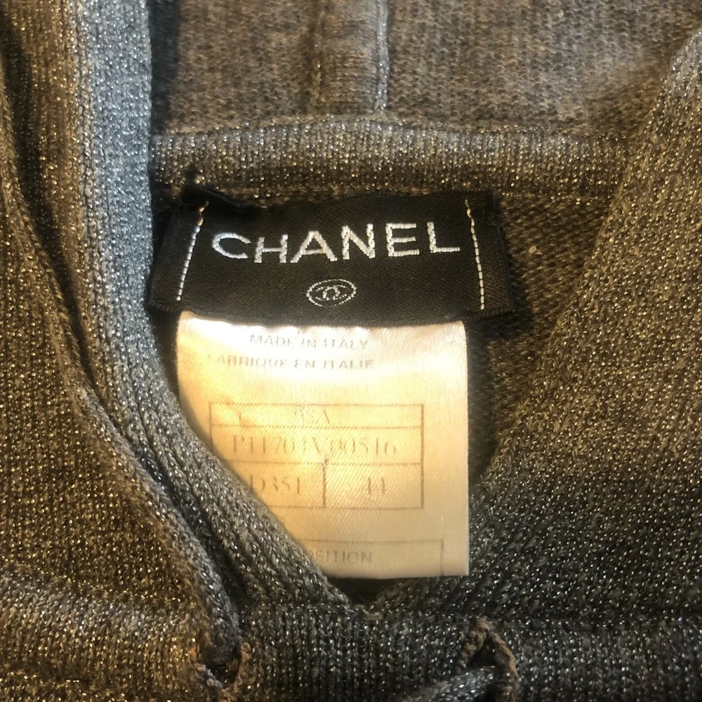 Pre-loved Chanel sparkly gray hoodie in size 44!